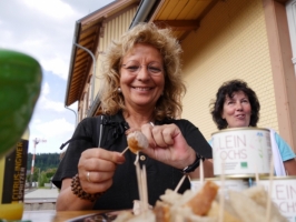 Albtour 2016 Genuss am Bahnhof Münsingen